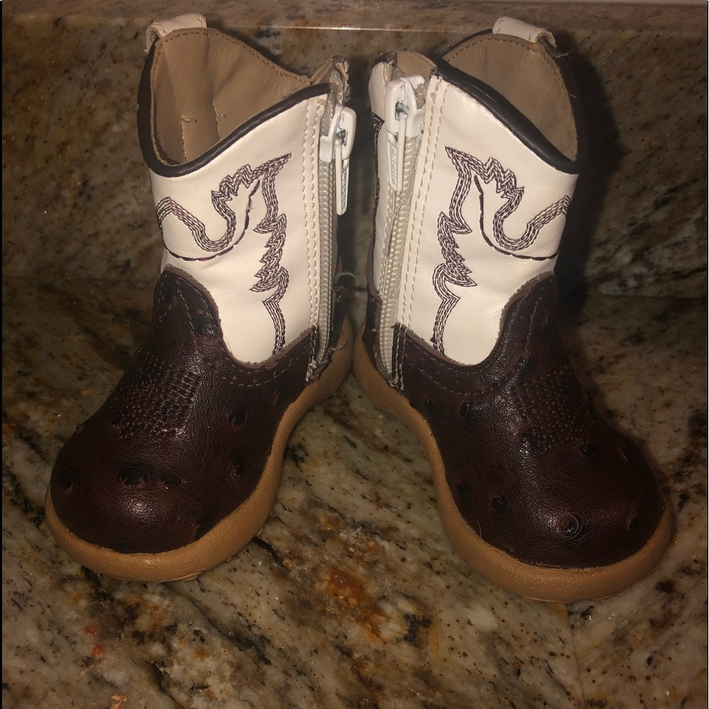 Sz 2 Roper Boots - Picture 2 of 3